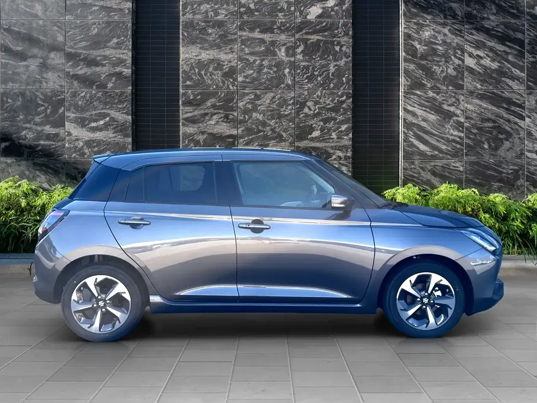 Suzuki Swift - Thumbnail 4