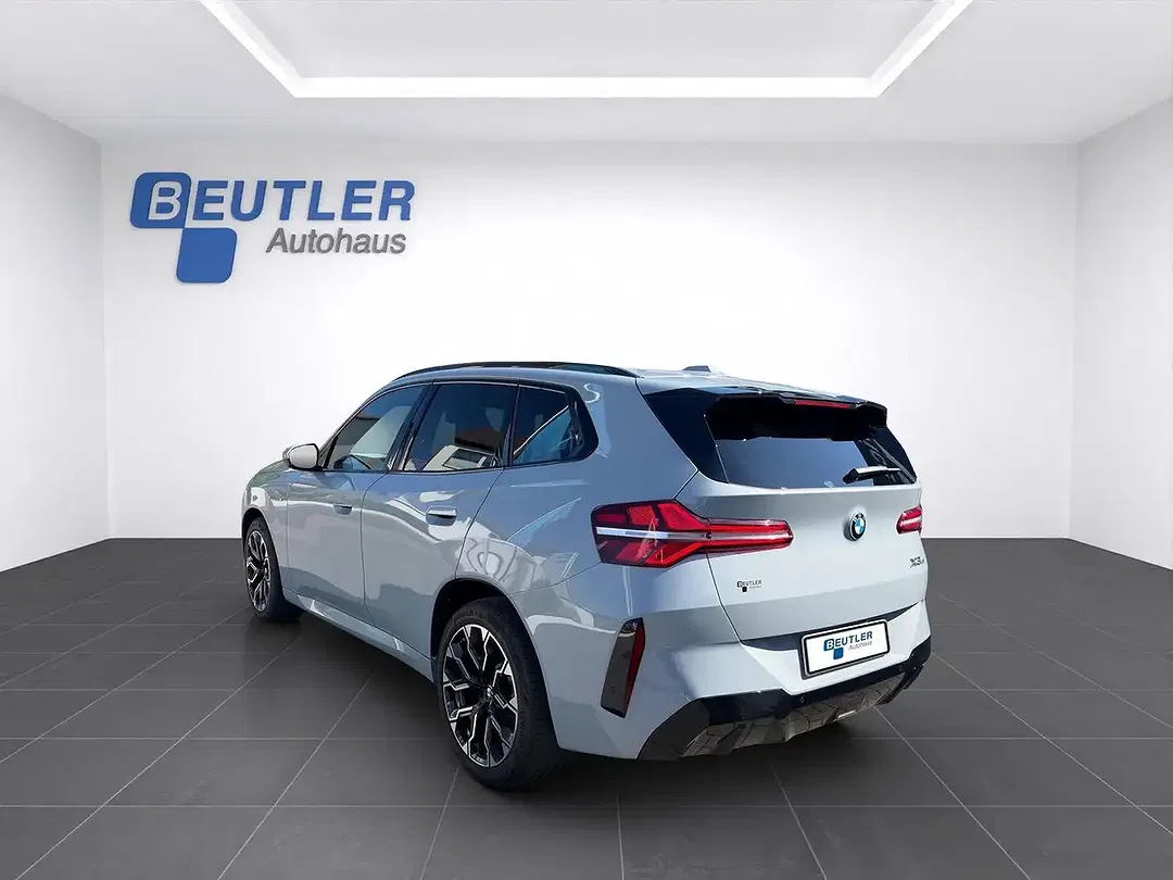 BMW X3 - Thumbnail 3