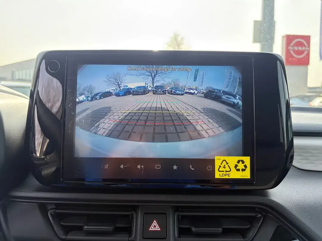 Suzuki Swift - Thumbnail 8