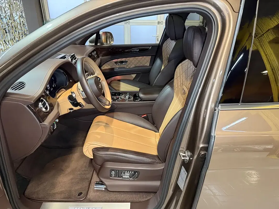 Bentley Bentayga - Thumbnail 12