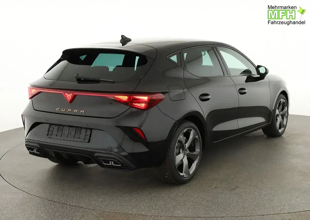CUPRA Leon - Thumbnail 2