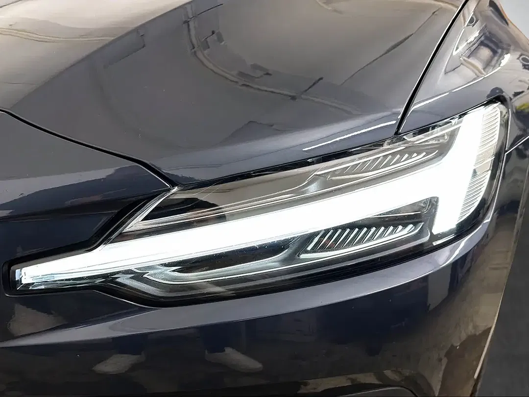 Volvo V60 - Thumbnail 11