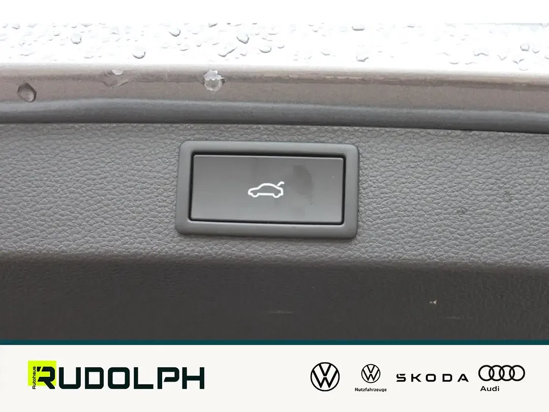 Skoda Karoq - Thumbnail 9