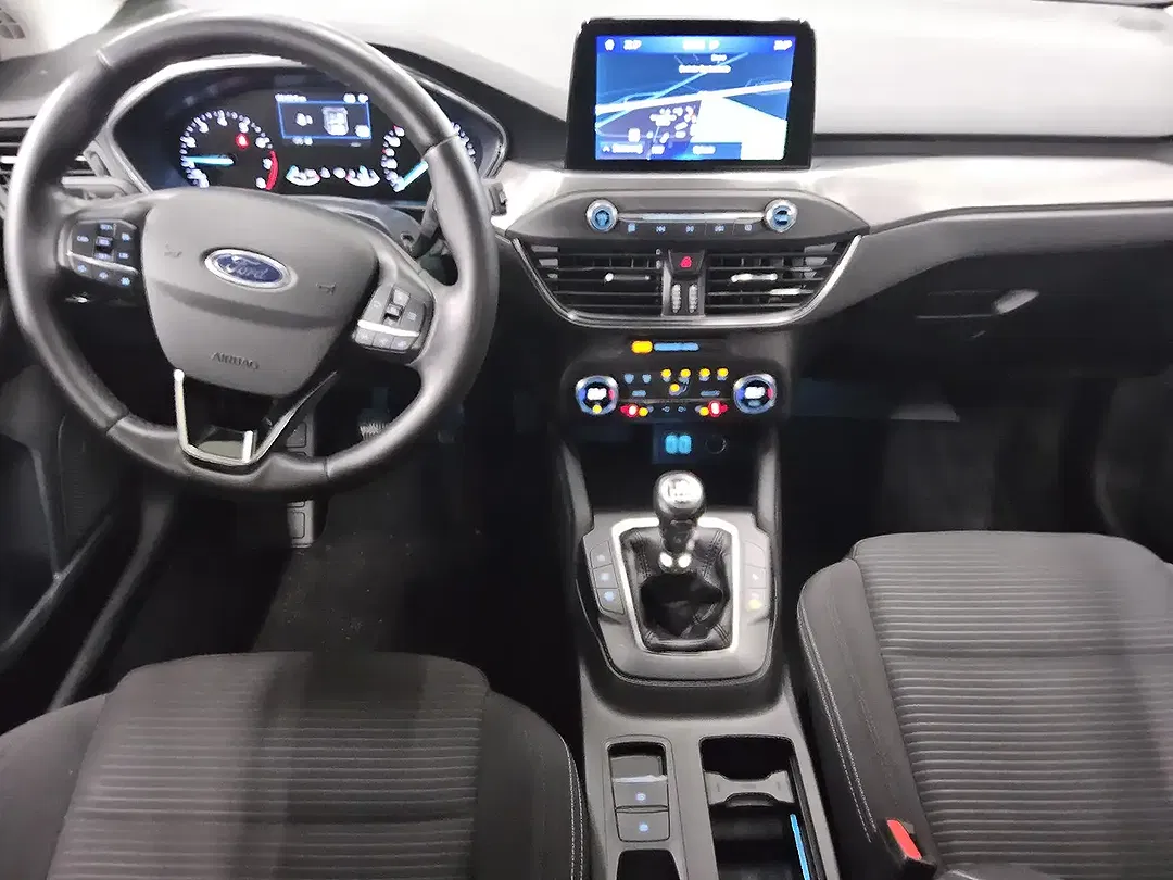 Ford Focus - Thumbnail 5