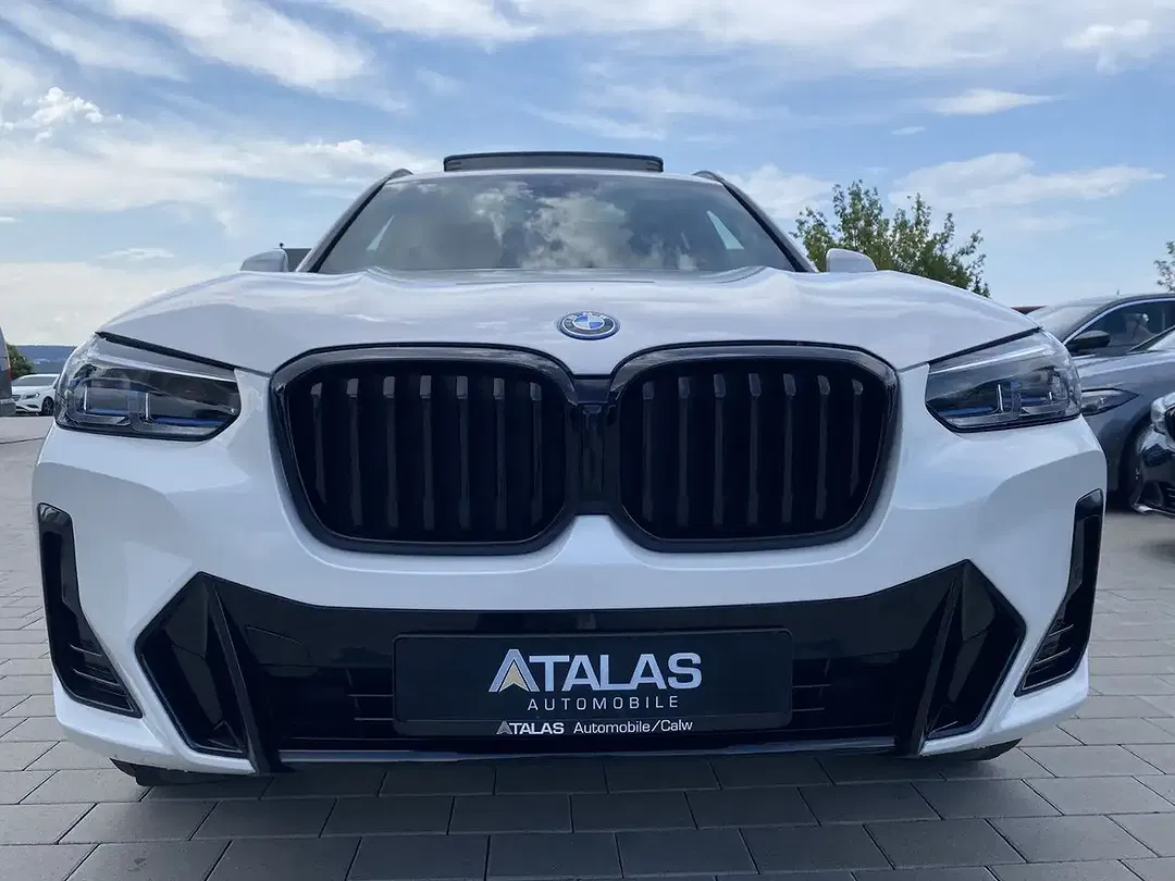 BMW X3 - Thumbnail 3
