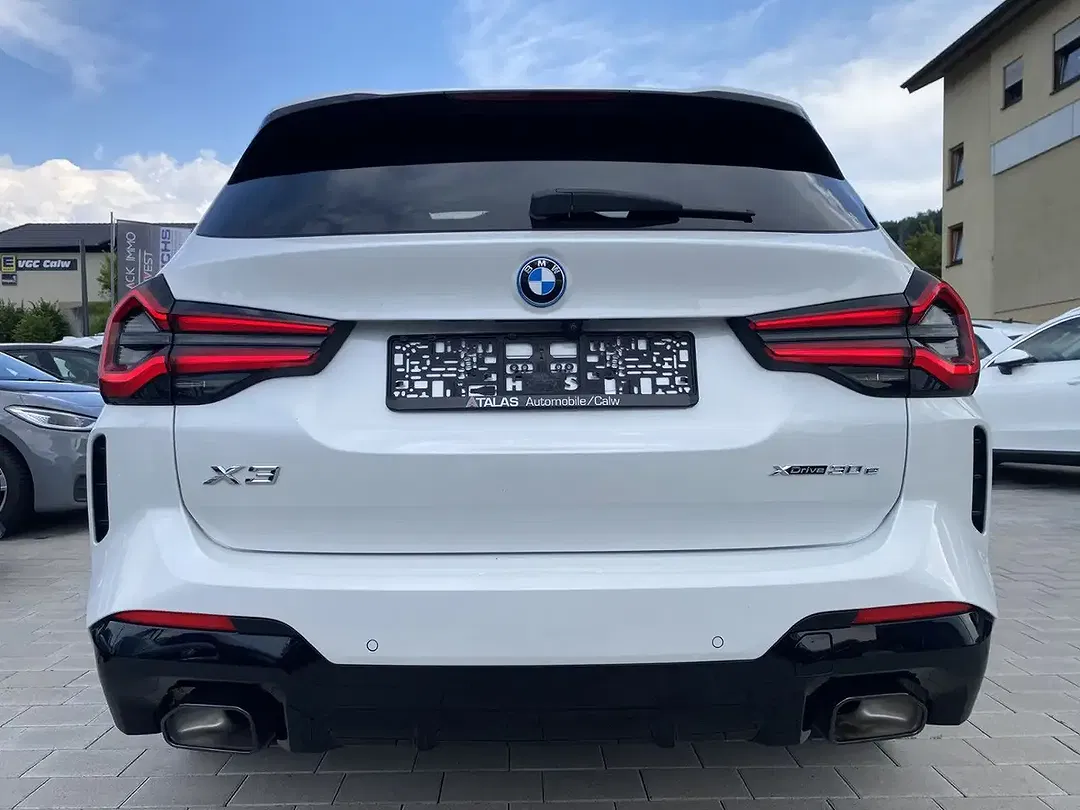BMW X3 - Thumbnail 6