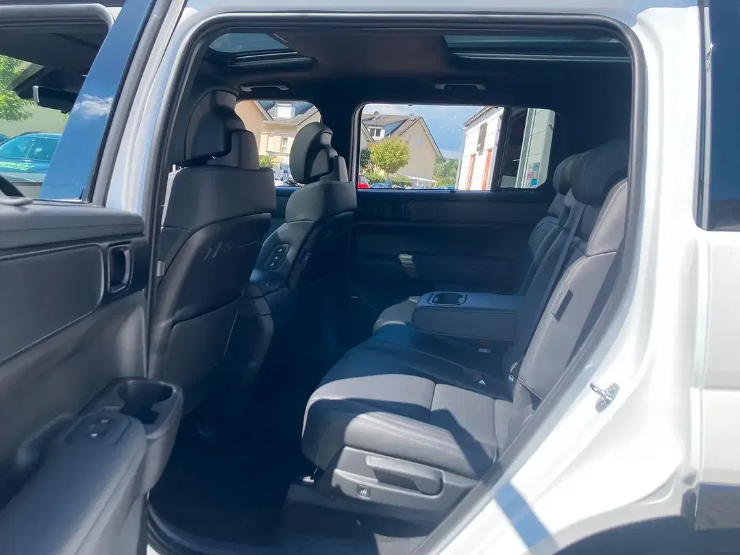 Hyundai SANTA FE - Thumbnail 15