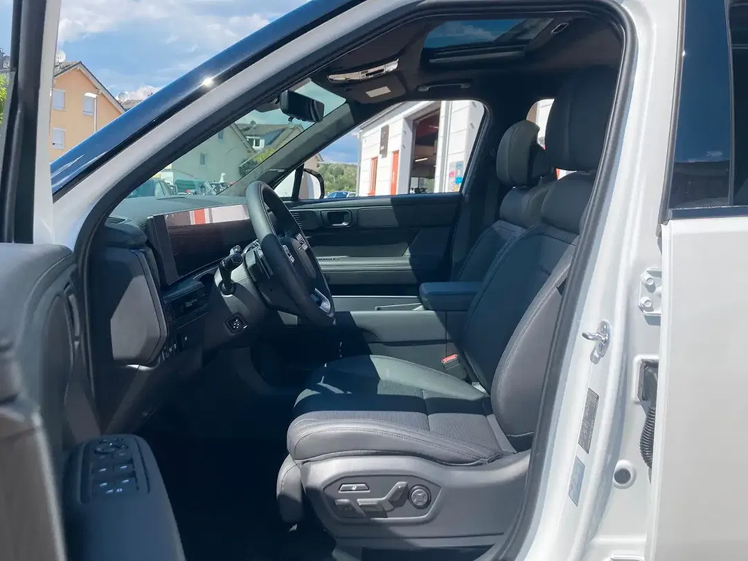 Hyundai SANTA FE - Thumbnail 6