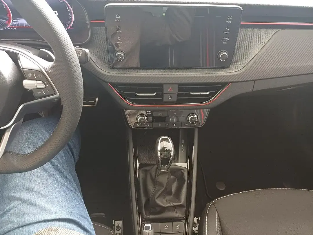 Skoda Kamiq - Thumbnail 11