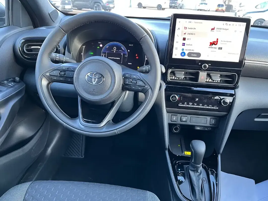 Toyota Yaris Cross - Thumbnail 13