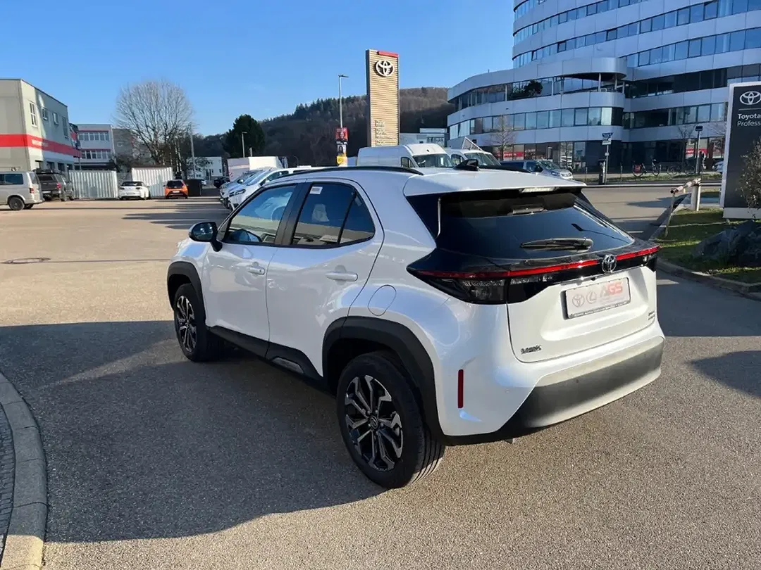 Toyota Yaris Cross - Thumbnail 5