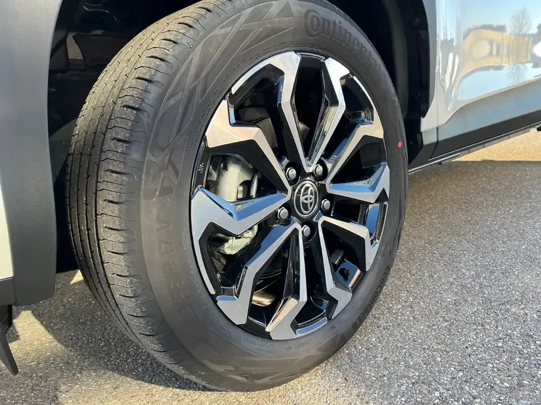 Toyota Yaris Cross - Thumbnail 8