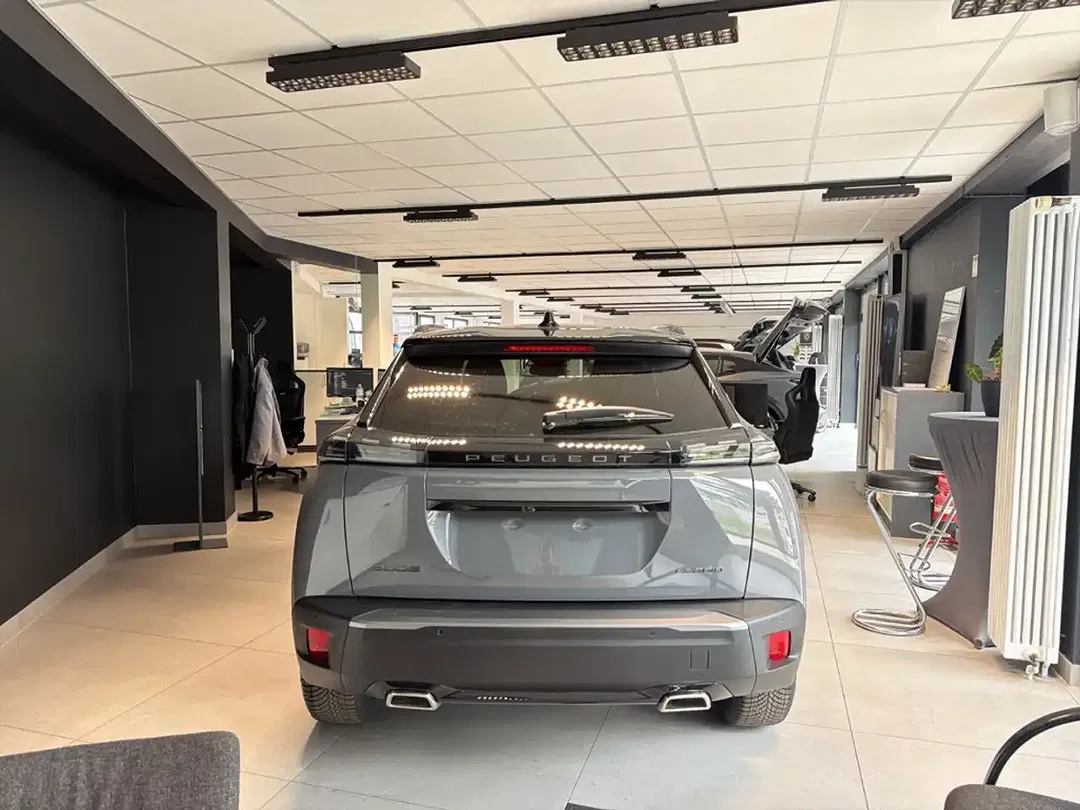 Peugeot 2008 - Thumbnail 5