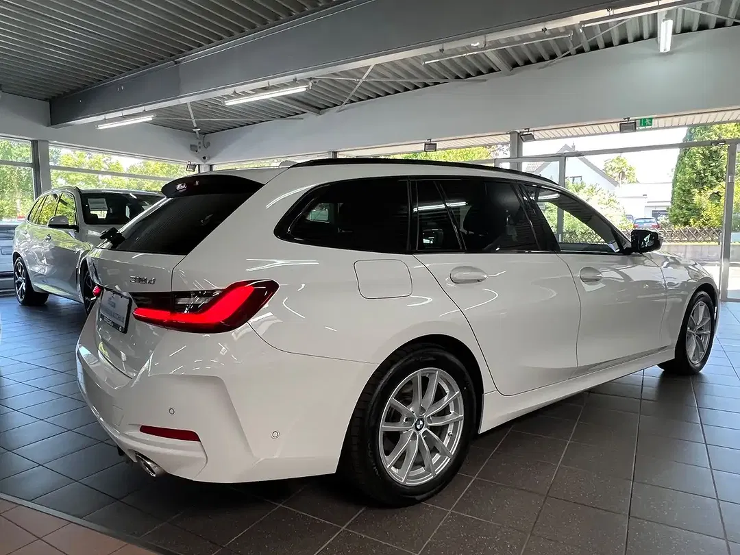 BMW 318 - Thumbnail 15