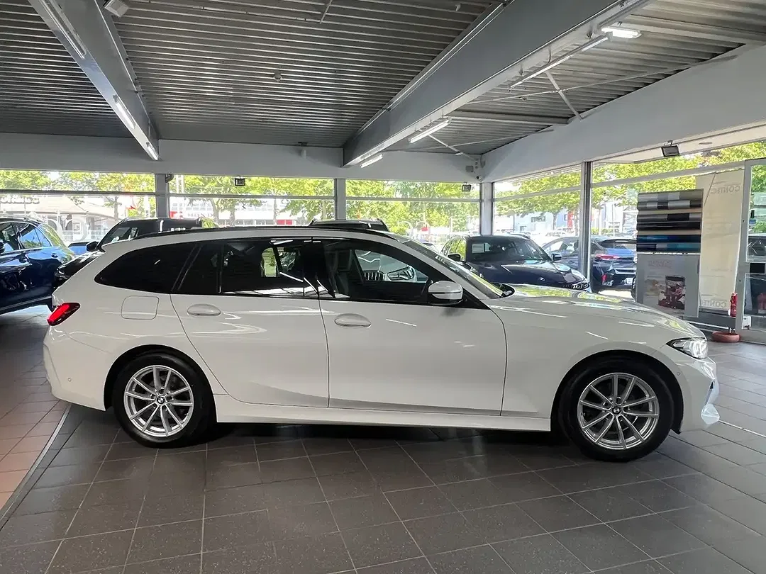BMW 318 - Thumbnail 2