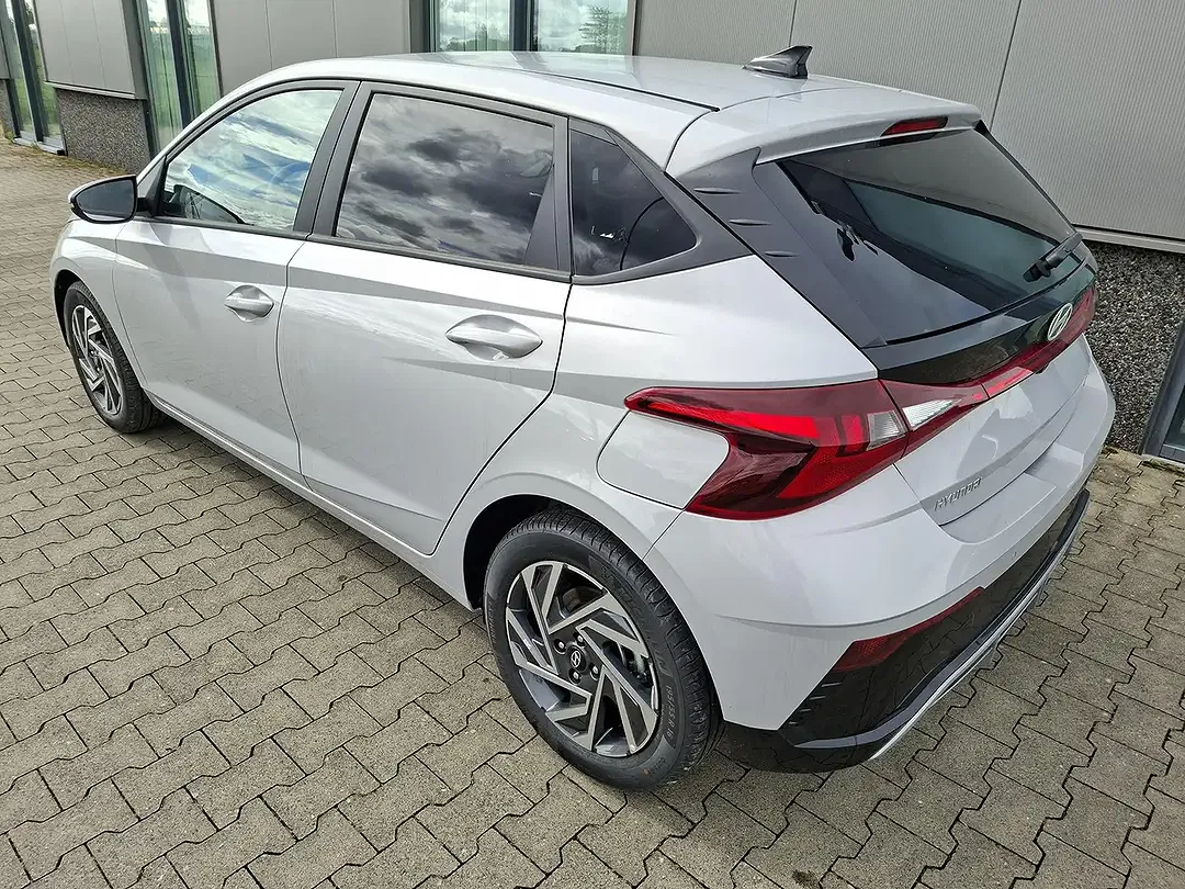 Hyundai i20 - Thumbnail 3