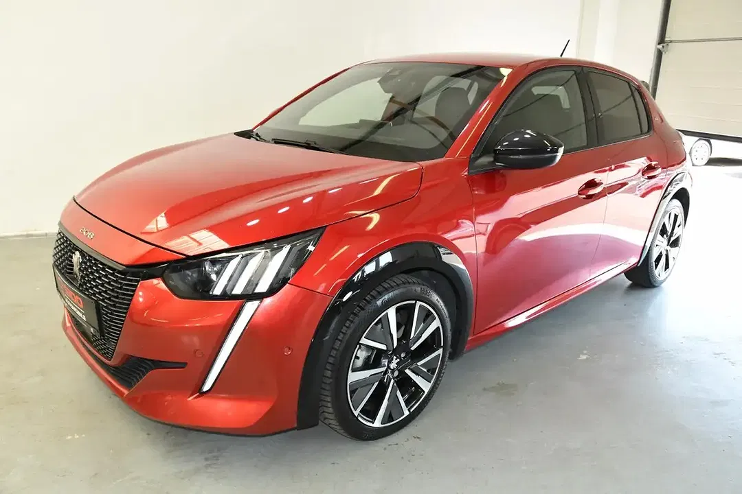 Peugeot 208 GT Line - foto 2