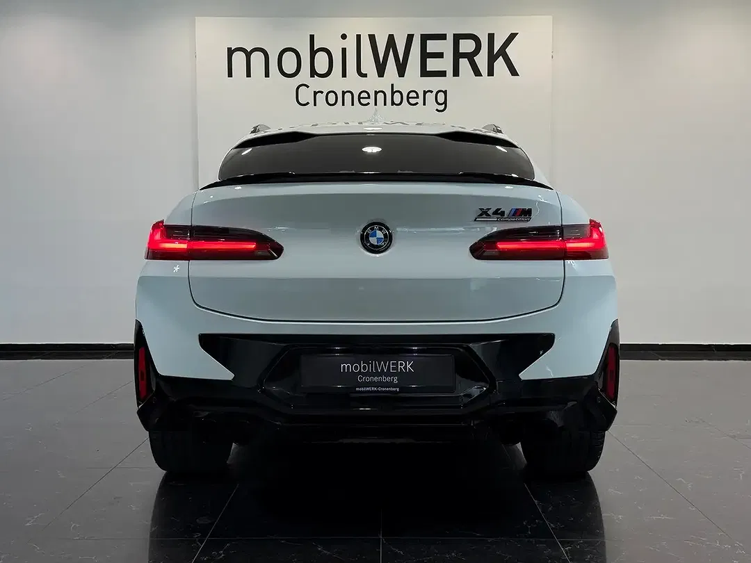 BMW X4 M - Thumbnail 6