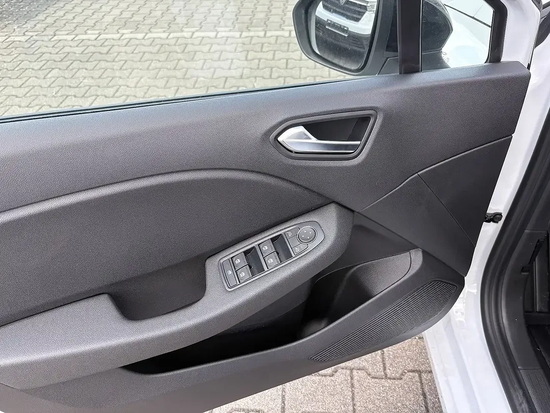 Renault Clio - Thumbnail 10