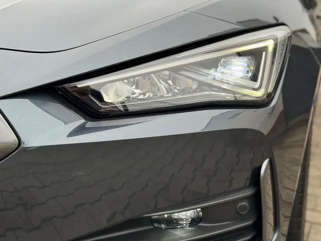 CUPRA Leon - Thumbnail 10