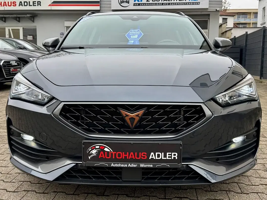 CUPRA Leon - Thumbnail 2
