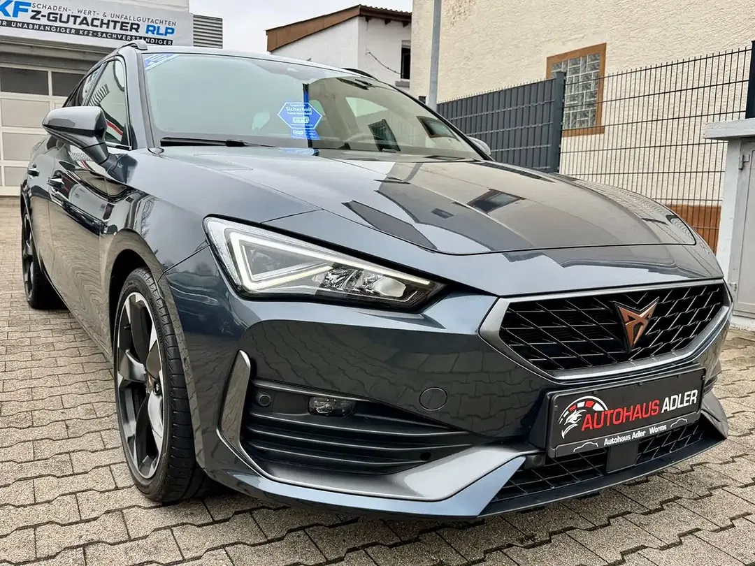 CUPRA Leon - Thumbnail 5