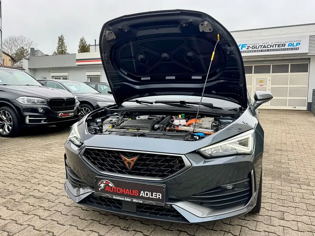 CUPRA Leon - Thumbnail 6