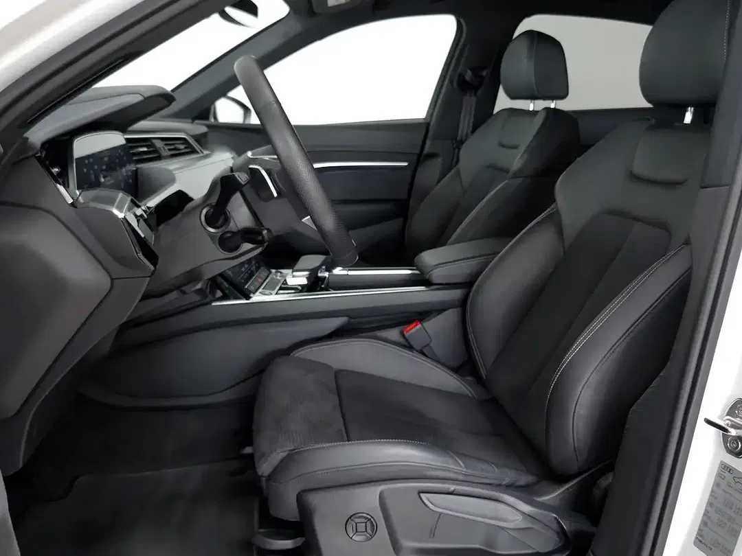 Audi e-tron - Thumbnail 6
