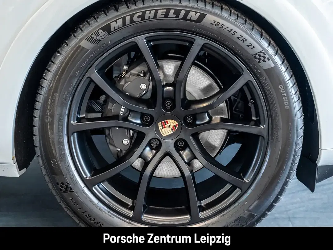 Porsche Cayenne - Thumbnail 10