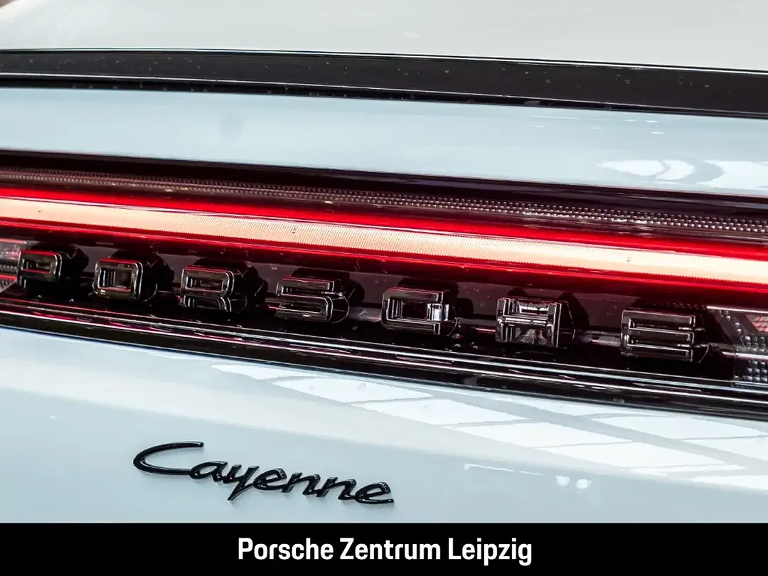 Porsche Cayenne - Thumbnail 14