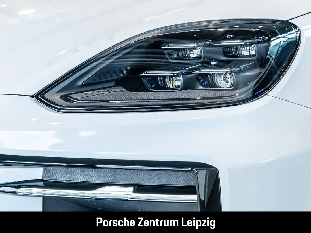 Porsche Cayenne - Thumbnail 9