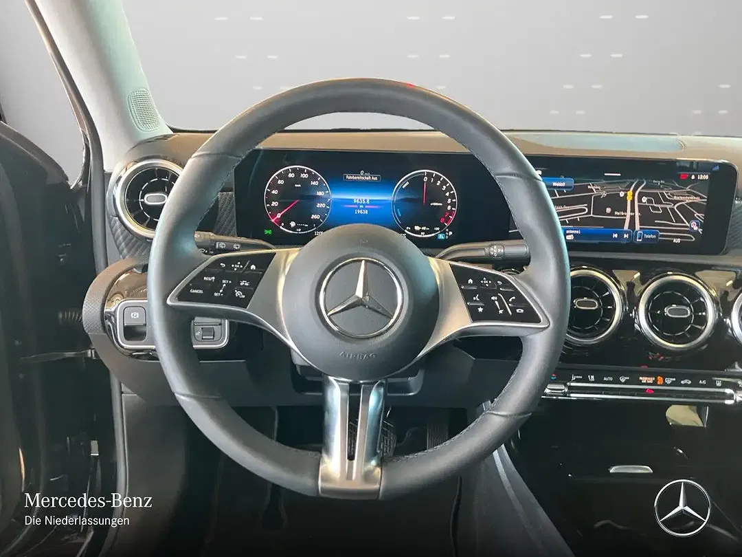 Mercedes-Benz A 250 - Thumbnail 13