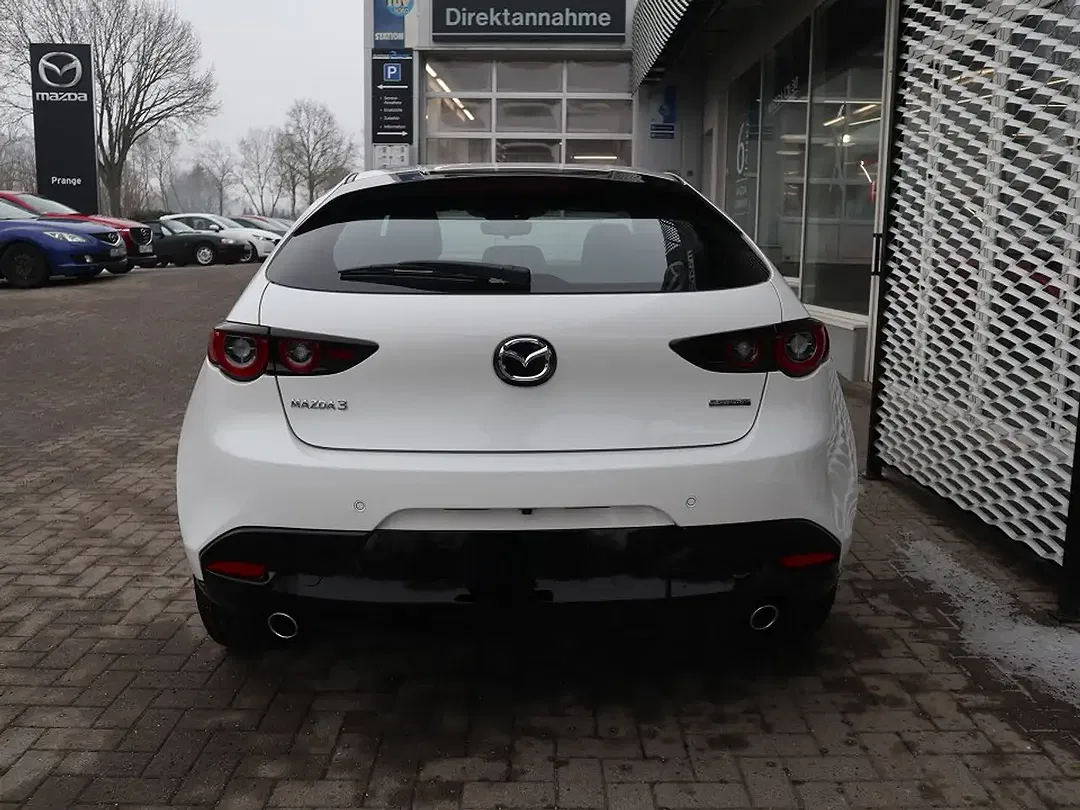 Mazda 3 - Thumbnail 4