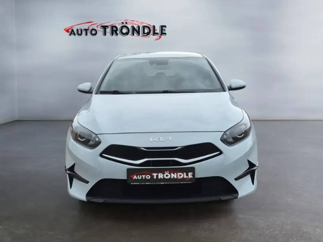 Kia Ceed / cee'd - Thumbnail 2