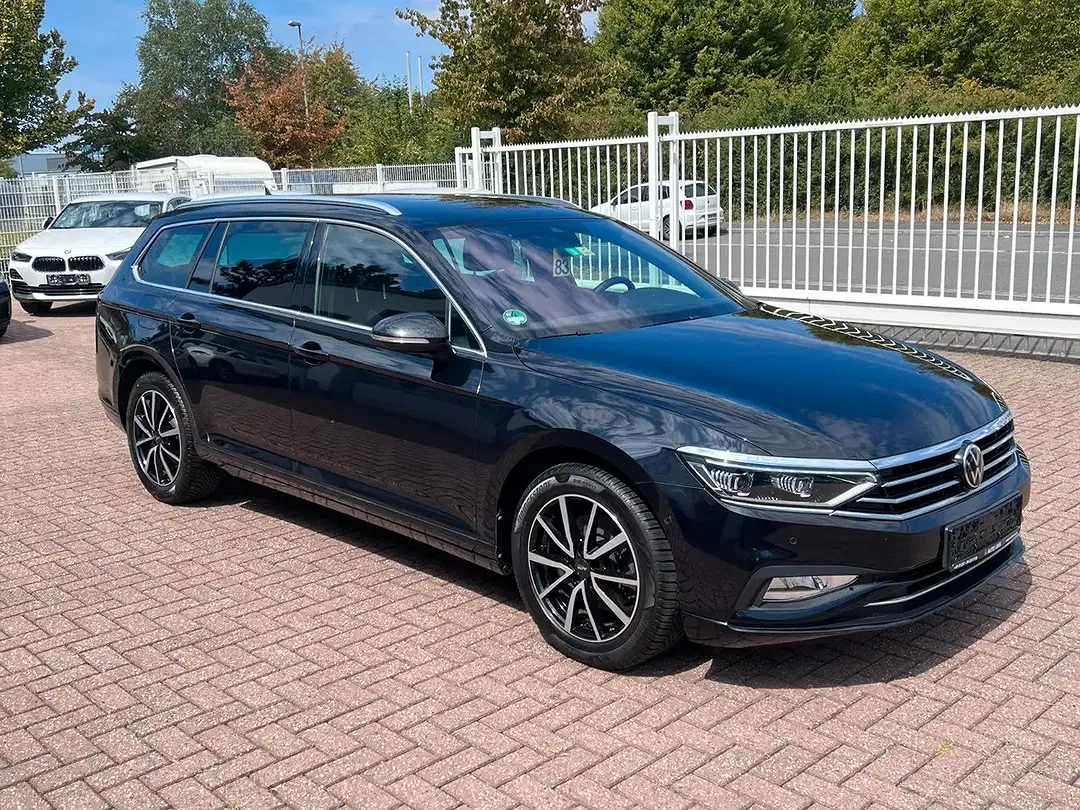 Volkswagen Passat Variant - Thumbnail 3