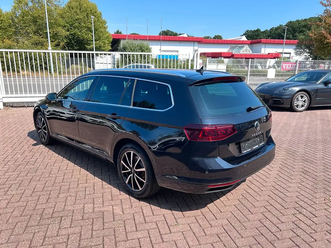 Volkswagen Passat Variant - Thumbnail 4