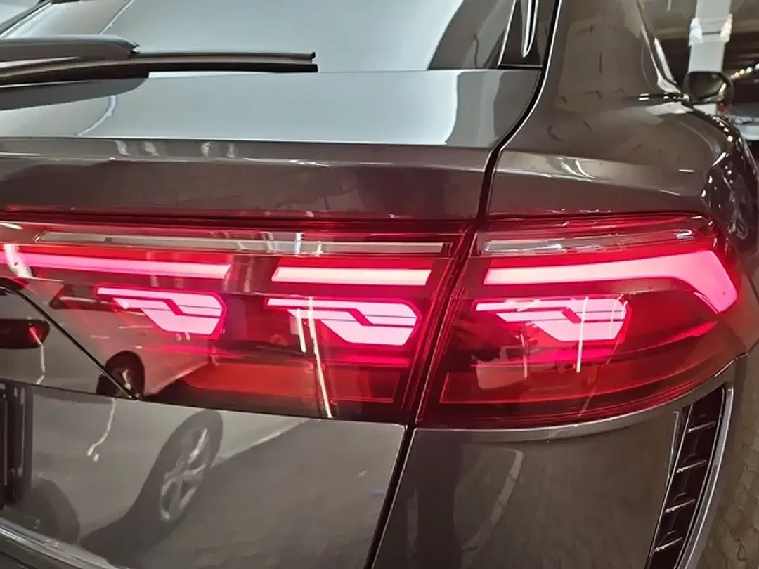 Audi RS Q8 - Thumbnail 12