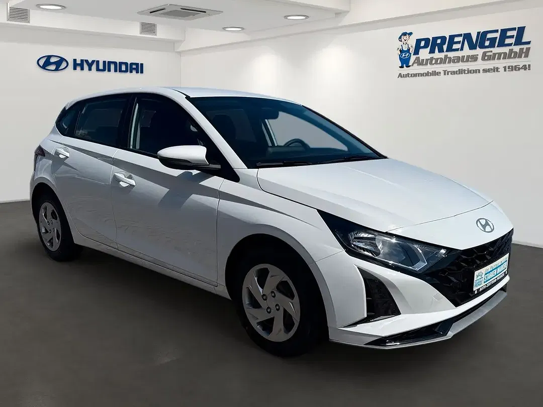 Hyundai i20 - Thumbnail 2