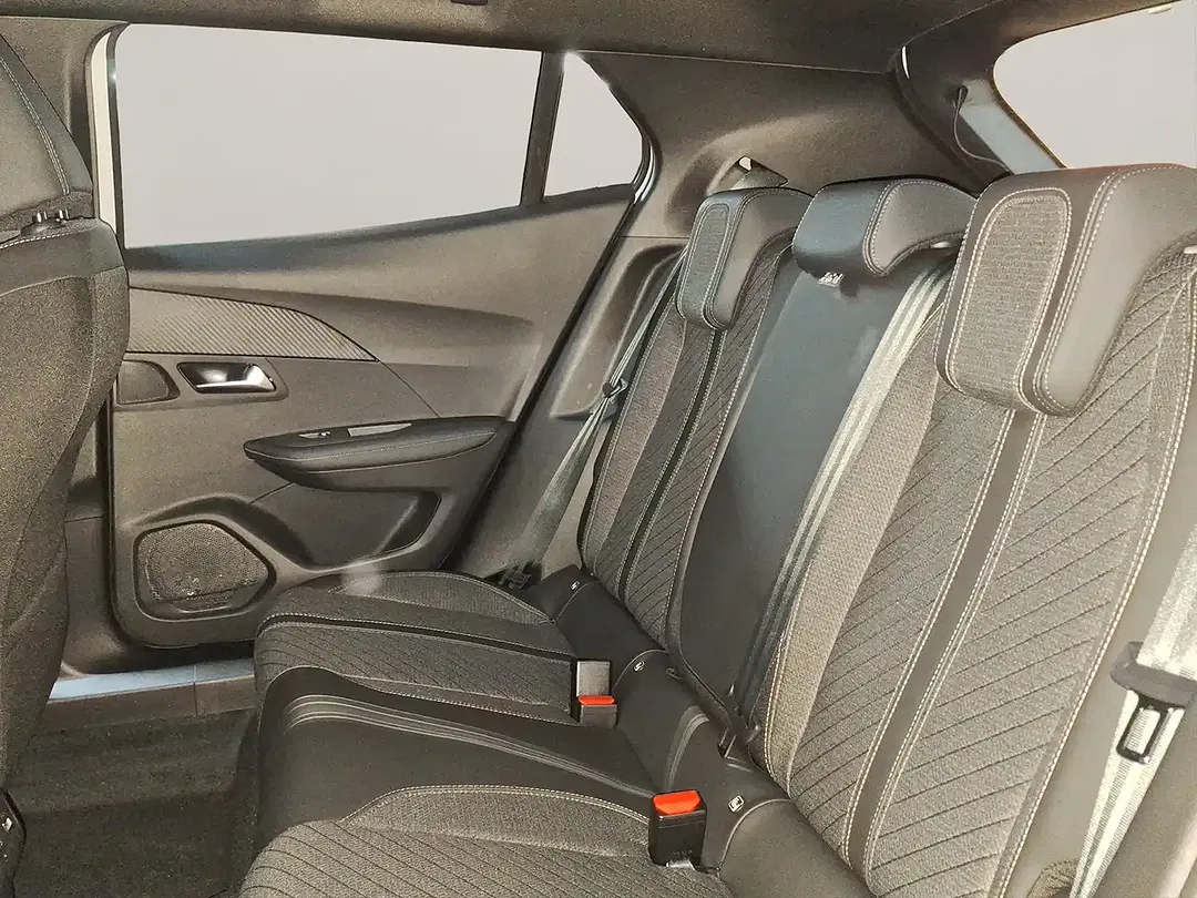 Peugeot 2008 - Thumbnail 11
