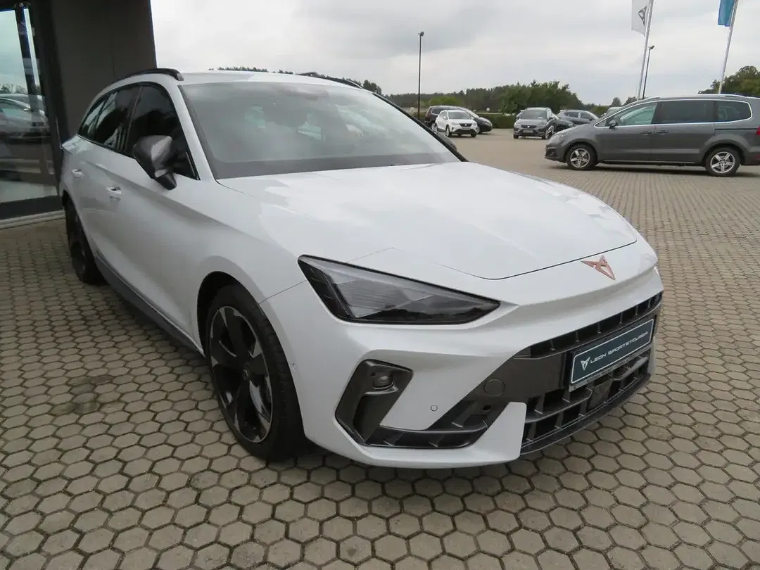 CUPRA Leon - Thumbnail 3