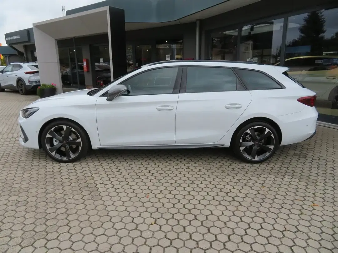 CUPRA Leon - Thumbnail 4