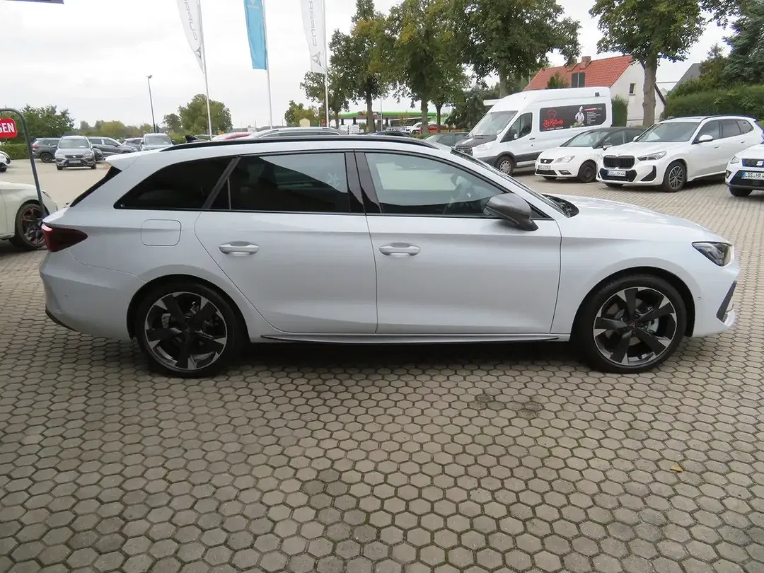 CUPRA Leon - Thumbnail 6