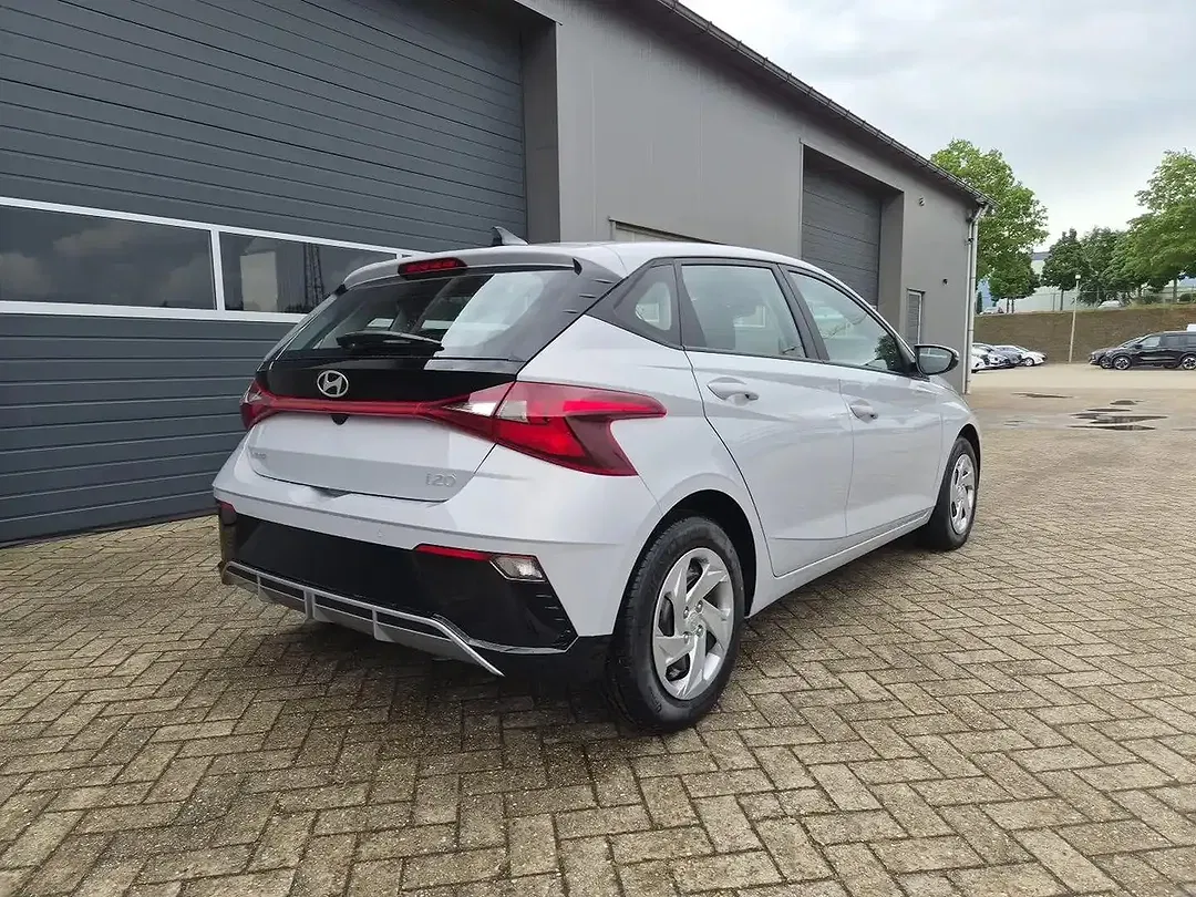 Hyundai i20 - Thumbnail 3