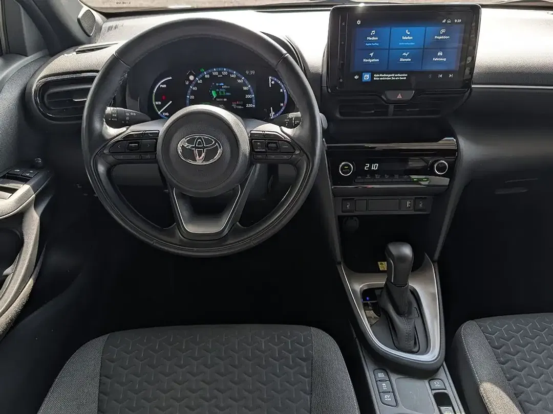 Toyota Yaris Cross - Thumbnail 10