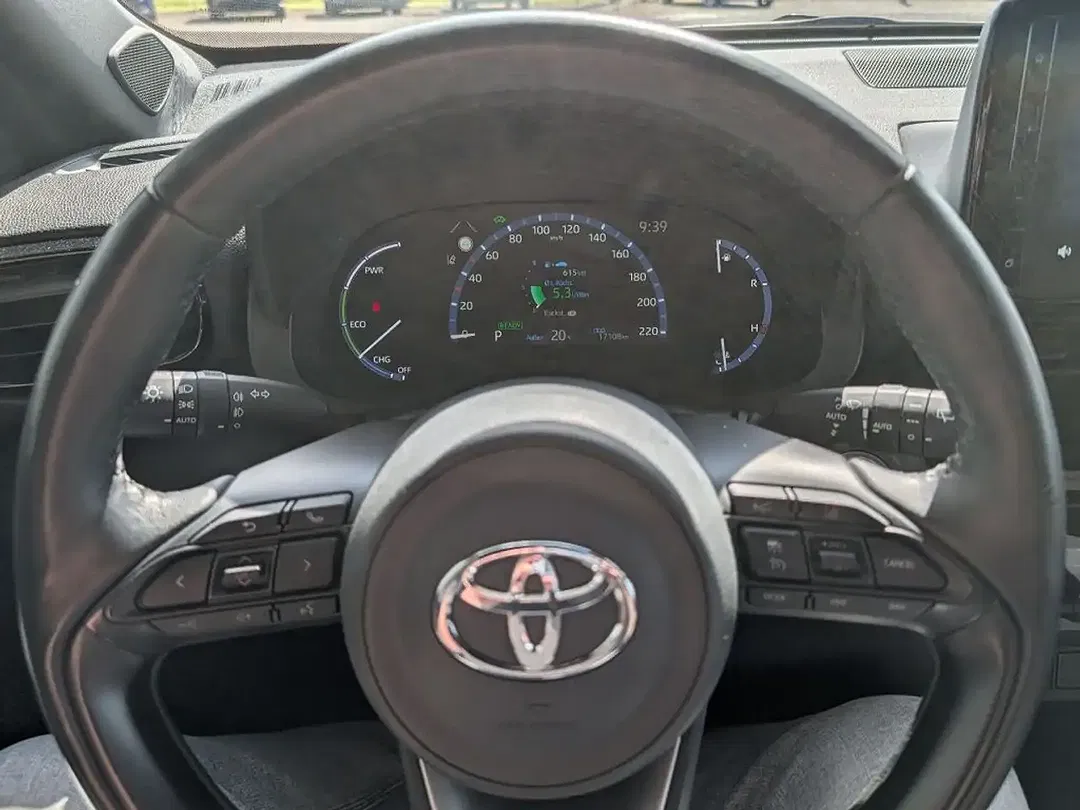 Toyota Yaris Cross - Thumbnail 11