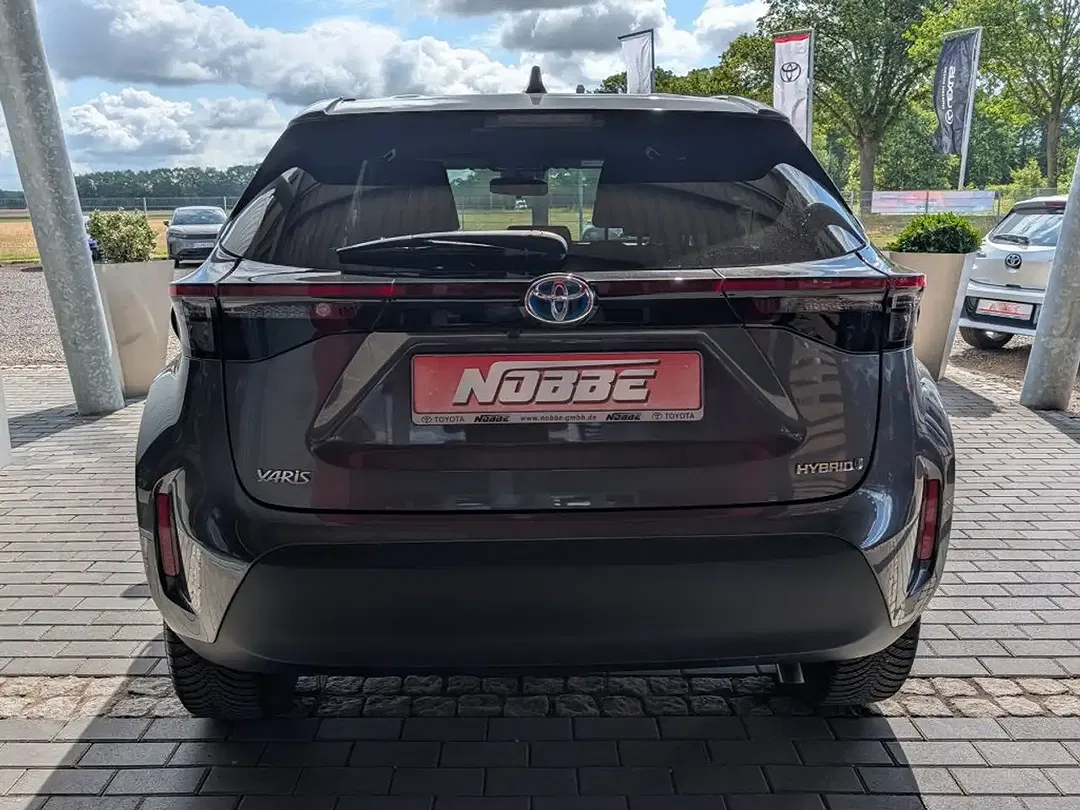 Toyota Yaris Cross - Thumbnail 4