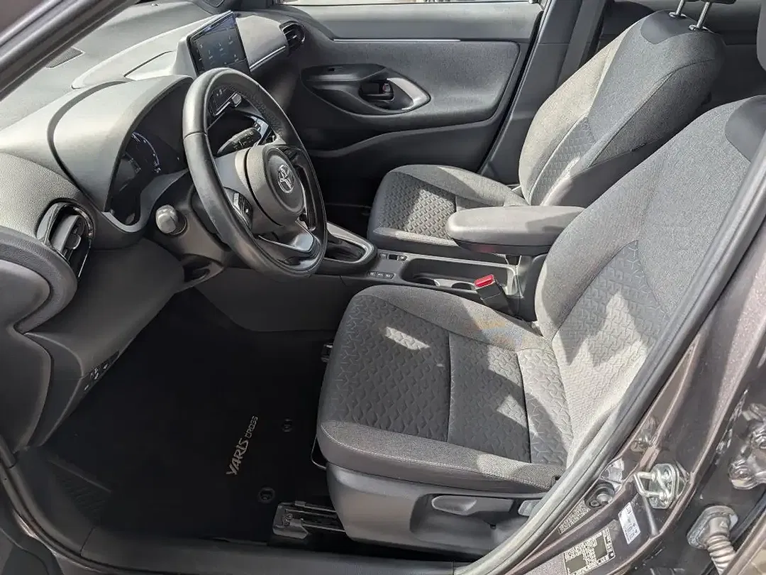 Toyota Yaris Cross - Thumbnail 5