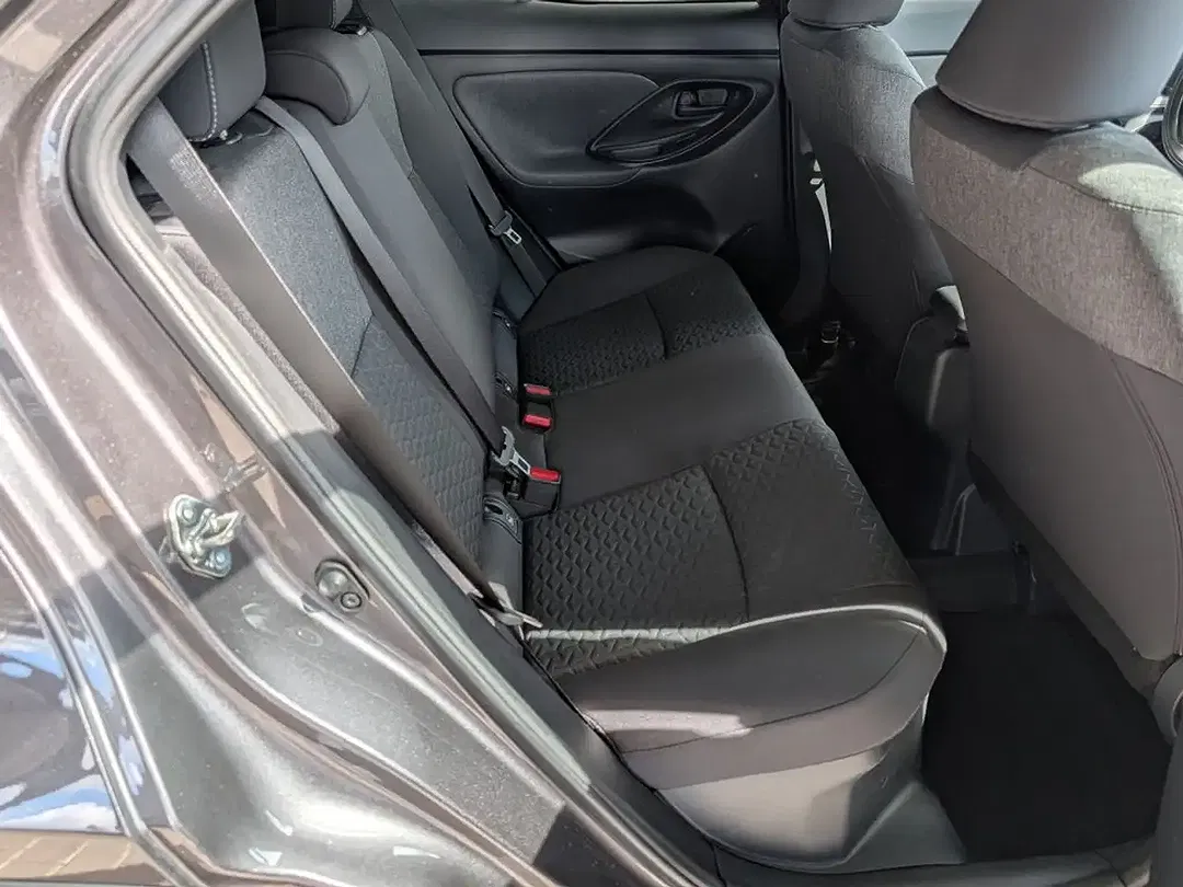 Toyota Yaris Cross - Thumbnail 7