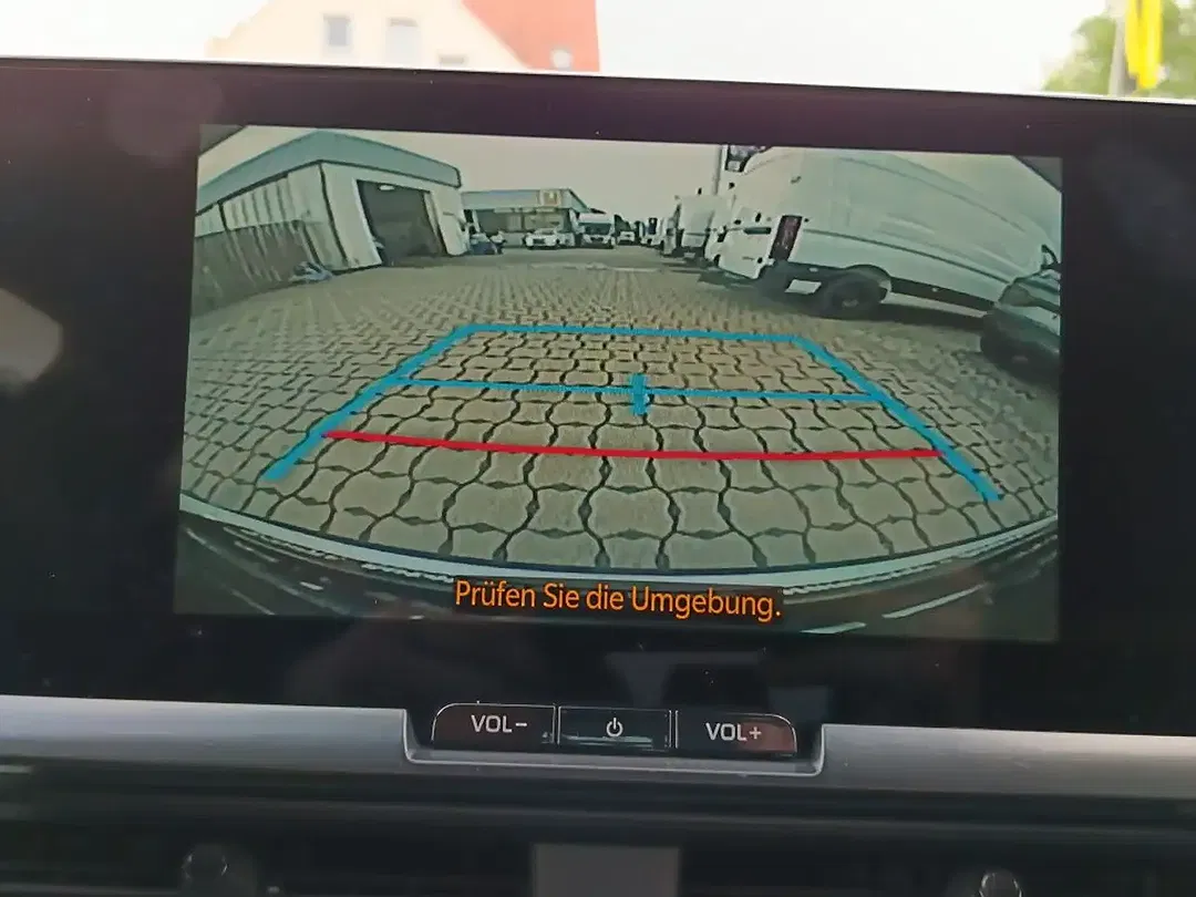 Toyota C-HR - Thumbnail 14