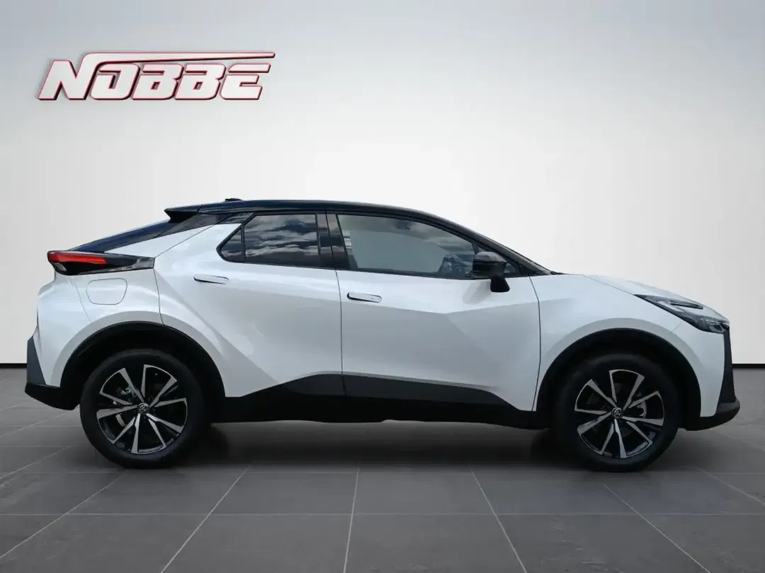 Toyota C-HR - Thumbnail 6